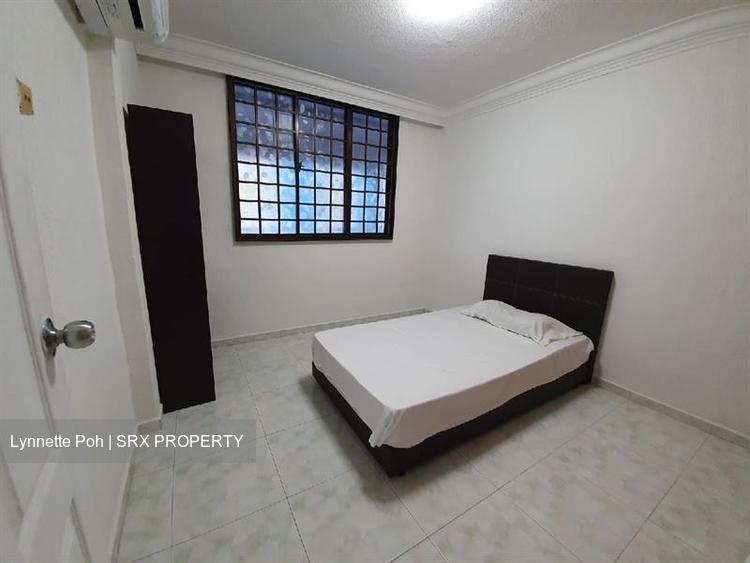 Bukit Batok Street 33 thumbnail photo